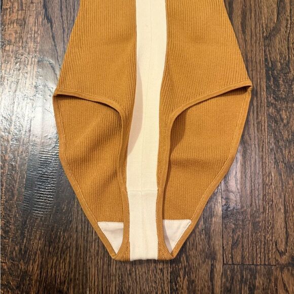 Sandro Trim Knitted Bodysuit In Ocre Xsmall
NWOT - Picture 6 of 9